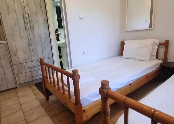 Seaside With Swimming Pool & Parking #3 Kassandria