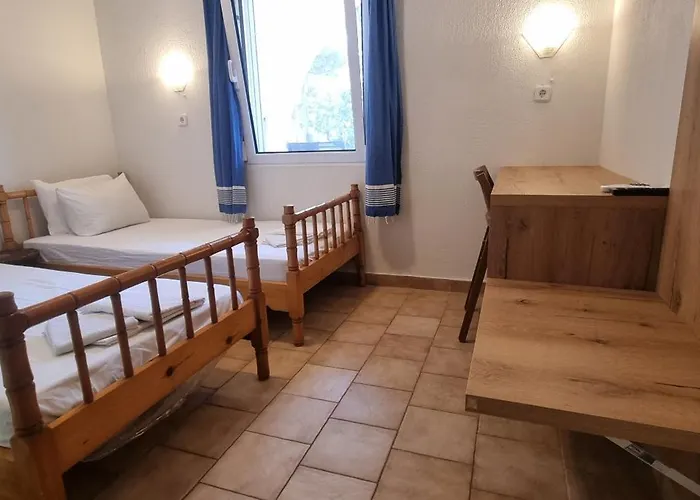 Apartmán Seaside With Swimming Pool & Parking #3 *