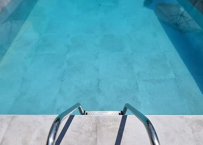 Apartmán Seaside With Swimming Pool & Parking #3