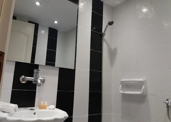 Seaside With Swimming Pool & Parking #3 Apartmán *