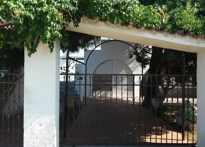Seaside With Swimming Pool & Parking #3 Kassandra