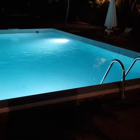 Apartmán Seaside With Swimming Pool & Parking #3 Kassandra