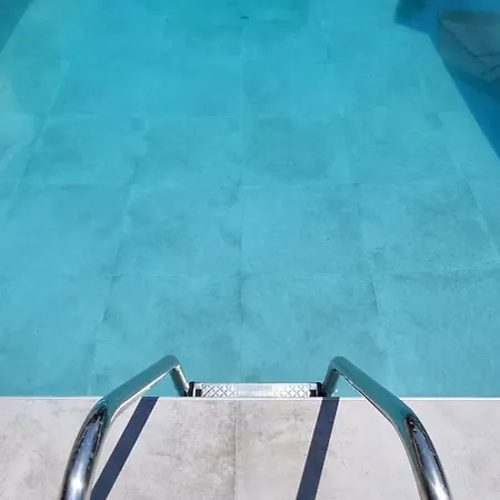 Apartmán Seaside With Swimming Pool & Parking #3